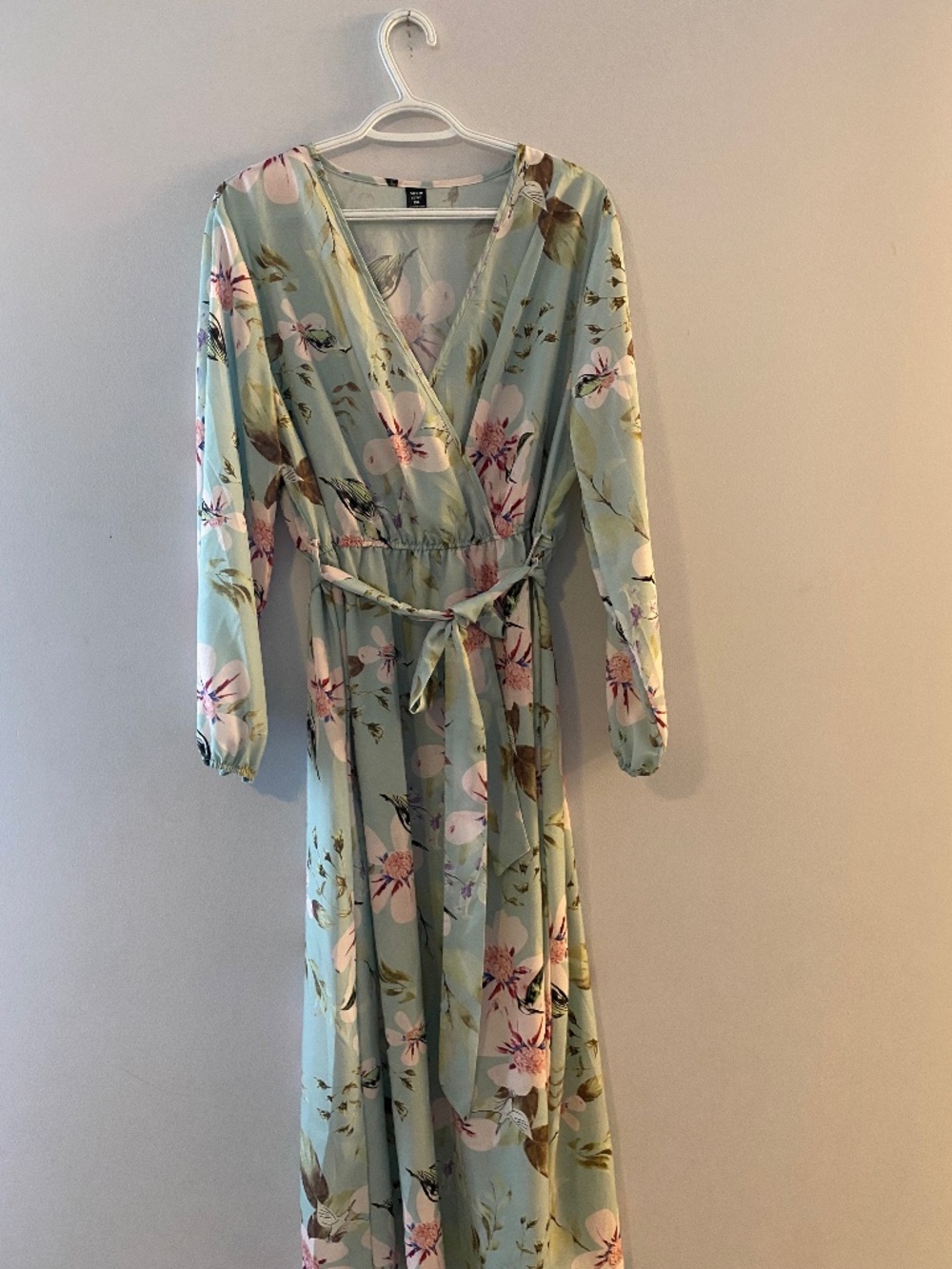 Floral Wrap Midi Dress – Elegant & Feminine